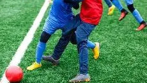 传奇球星C罗揭秘：揭秘加盟阿森纳未果的幕后故事，揭秘枪手辉煌战绩的神秘魅力！