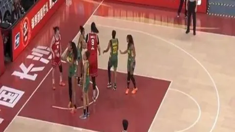 印尼有意收购荷甲乌德勒支队前锋乔纳森斯，转会金约90万欧